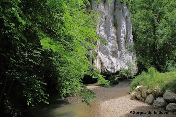 escalade aux gorges de la save lespugue